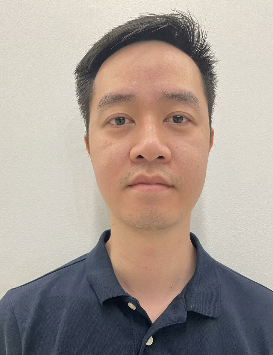 headshot of Duc Doan