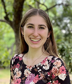 Headshot of Julia Silberman