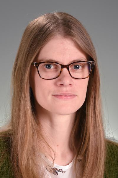 Headshot of Sarah van Tol, Ph.D.